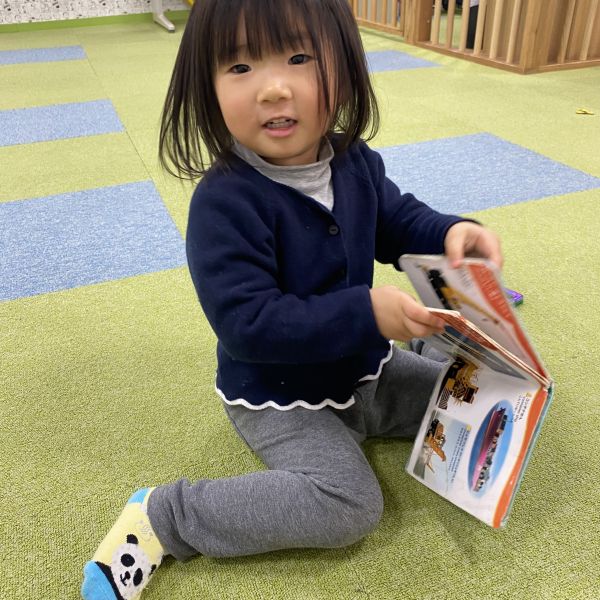 乗り物の勉強中📖✏💕